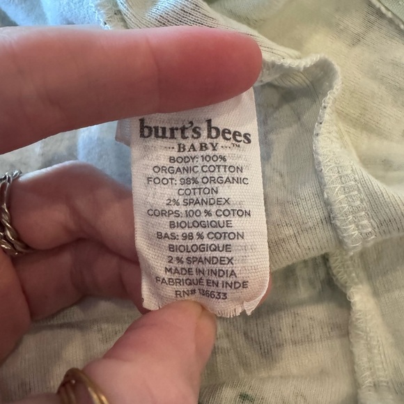6-9M - pack of 3 - footies-  Burt’s bees & Carters - Picture 12 of 14